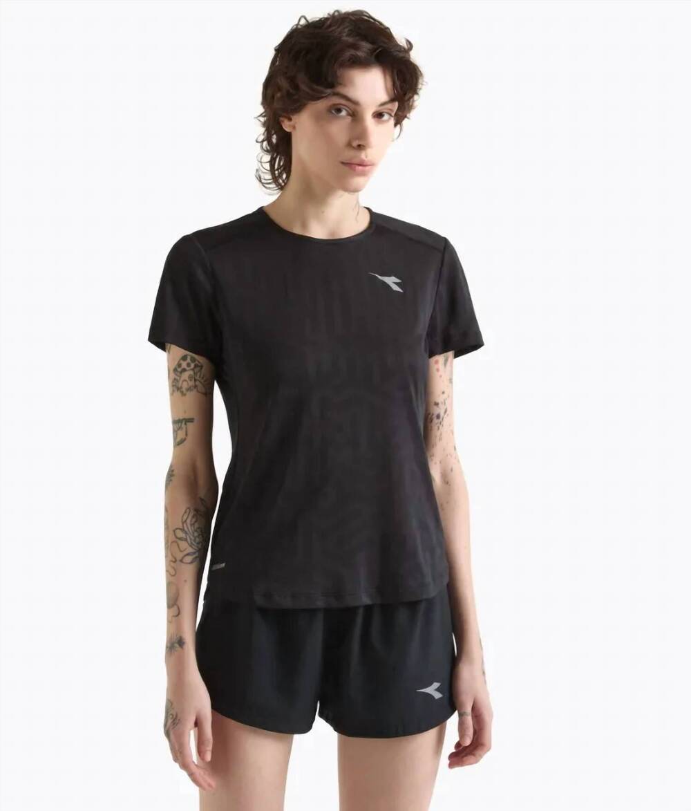 NEW DIADORA lightweight super light short sleeve t-shirt in black